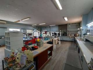 Bureaux et commerces 2 pièces