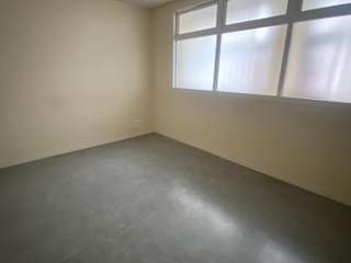 Bureaux et commerces 7 pièces