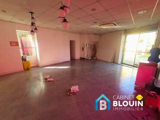 Bureaux et commerces 6 pièces