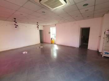 Bureaux et commerces 6 pièces