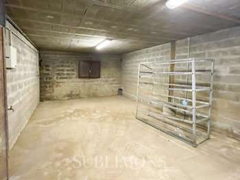 Bureaux et commerces 6 pièces