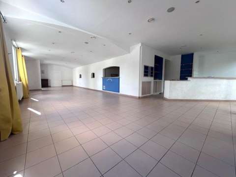 Bureaux et commerces 3 pièces Bureaux et commerces 3 pièces