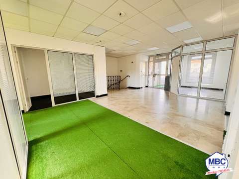 Bureaux et commerces 10 pièces