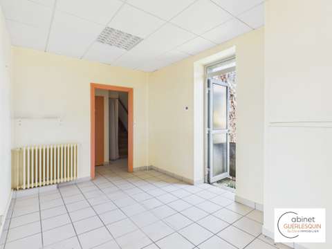 Bureaux et commerces 4 pièces