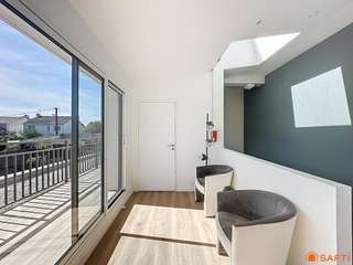 Bureaux et commerces 5 pièces