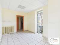 Bureaux et commerces 4 pièces Bureaux et commerces 4 pièces
