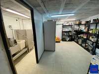 Bureaux et commerces 13 pièces
