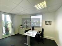 Bureaux et commerces 4 pièces