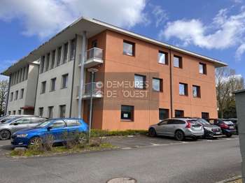 Bureaux et commerces 4 pièces
