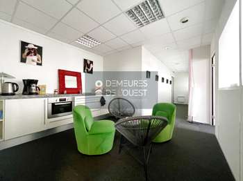 Bureaux et commerces 4 pièces