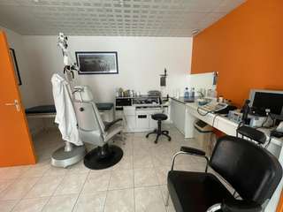 Bureaux et commerces 2 pièces