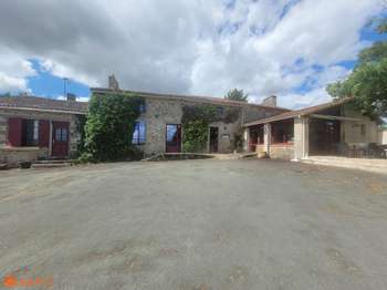 Bureaux et commerces Parthenay 79