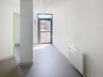 Bureaux et commerces 10 pièces