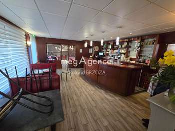 Photo Bureaux et commerces Plestan
