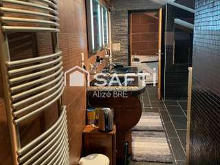 Bureaux et commerces 14 pièces