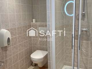 Bureaux et commerces 14 pièces