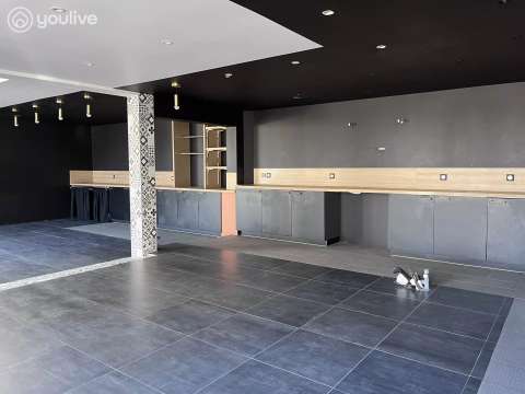 Bureaux et commerces 2 pièces Bureaux et commerces 2 pièces