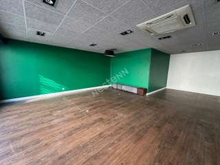 Bureaux et commerces 3 pièces