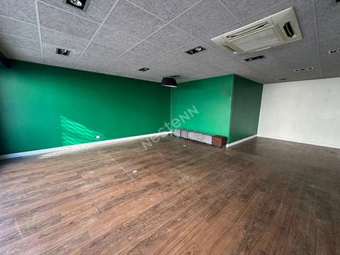Bureaux et commerces 3 pièces