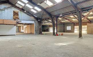 Photo Bureaux et commerces Ploéven