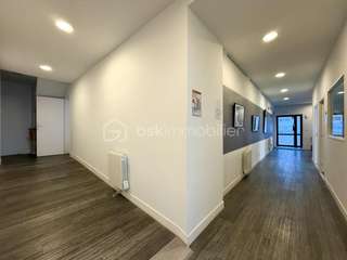 Bureaux et commerces 7 pièces