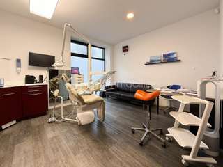 Bureaux et commerces 7 pièces