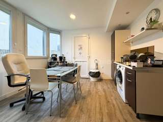 Bureaux et commerces 7 pièces