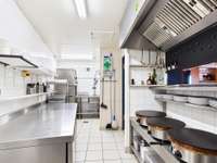 Bureaux et commerces 5 pièces
