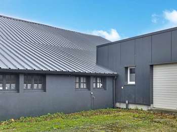 Bureaux et commerces 8 pièces