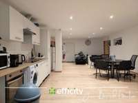 Bureaux et commerces 9 pièces