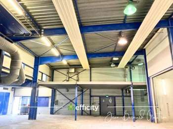 Vente Bureaux et commerces 2650 m&sup2;Plounévez-Moëdec