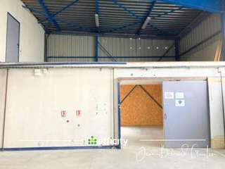 Bureaux et commerces 6 pièces