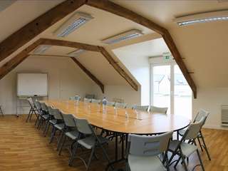 Bureaux et commerces 13 pièces