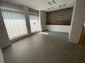 Bureaux et commerces 8 pièces