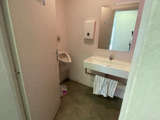 Bureaux et commerces 8 pièces