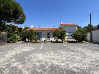 Bureaux et commerces 4 pièces
