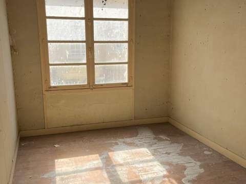 Bureaux et commerces 4 pièces