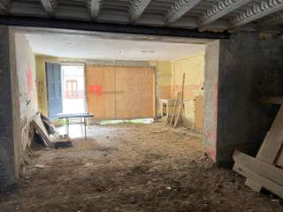 Bureaux et commerces 4 pièces