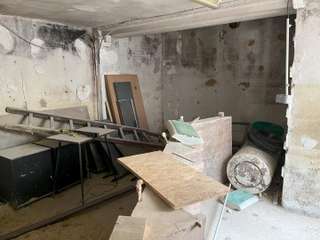 Bureaux et commerces 4 pièces