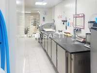 Bureaux et commerces 12 pièces