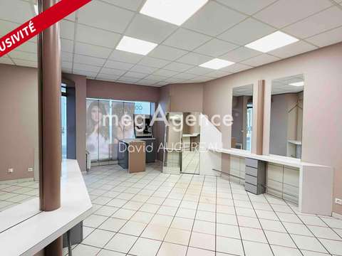 Bureaux et commerces 2 pièces