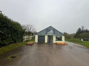 Photo Bureaux et commerces Poullaouen