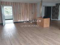 Bureaux et commerces 6 pièces