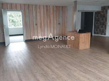 Bureaux et commerces 6 pièces