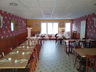 Bureaux et commerces 8 pièces