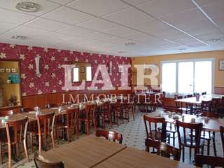 Bureaux et commerces 8 pièces