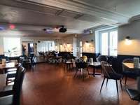 Bureaux et commerces 4 pièces