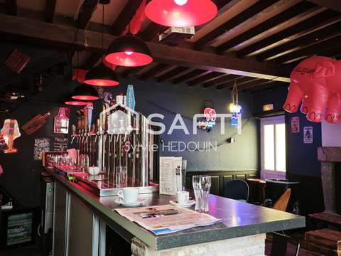 Bureaux et commerces 4 pièces