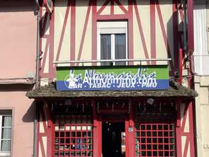 Vente Bureaux et commerces 104 m&sup2;Pré-en-Pail-Saint-Samson