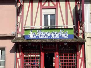 Bureaux et commerces 4 pièces